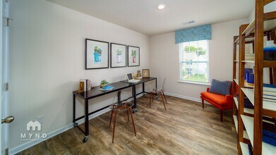 2124 Ryker Davis Ln in Charlotte, NC - Building Photo - Building Photo