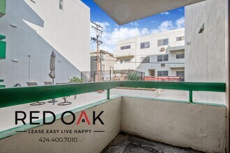 1200 N Olive Dr in West Hollywood, CA - Building Photo - Building Photo