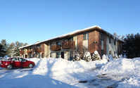 Pine Grove Apartment in Schenectady, NY - Foto de edificio - Building Photo