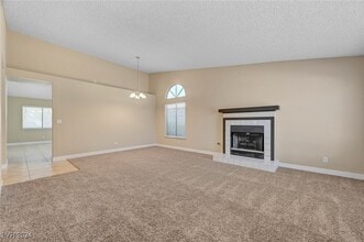 3217 Bermuda Bay St in Las Vegas, NV - Foto de edificio - Building Photo