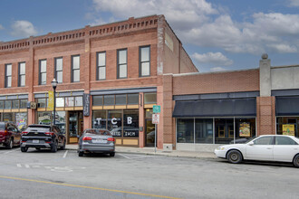 327 E Walnut St in Springfield, MO - Building Photo - Building Photo