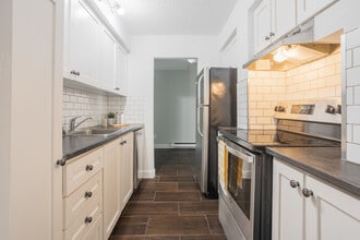 Le Villeroy in St-Lambert, QC - Building Photo - Building Photo