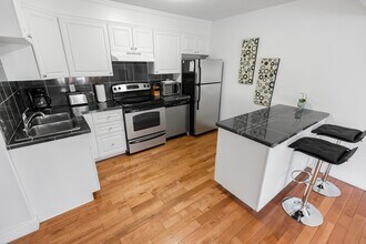 2151 Hamilton St in Regina, SK - Building Photo - Building Photo