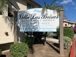 Villa Las Brisas Apartments in Vista, CA - Building Photo - Building Photo