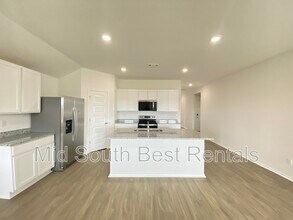 93 Kelton Ln in East End, AR - Building Photo - Building Photo