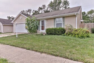 701 S Sunny Ln in Urbana, IL - Building Photo - Building Photo