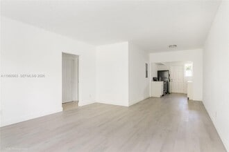 1050 98th St in Bay Harbor Islands, FL - Building Photo - Building Photo