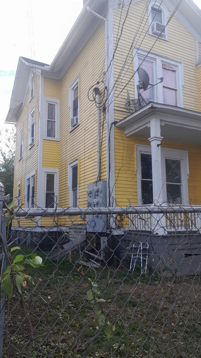 158 Park St in Bridgeport, CT - Building Photo - Building Photo