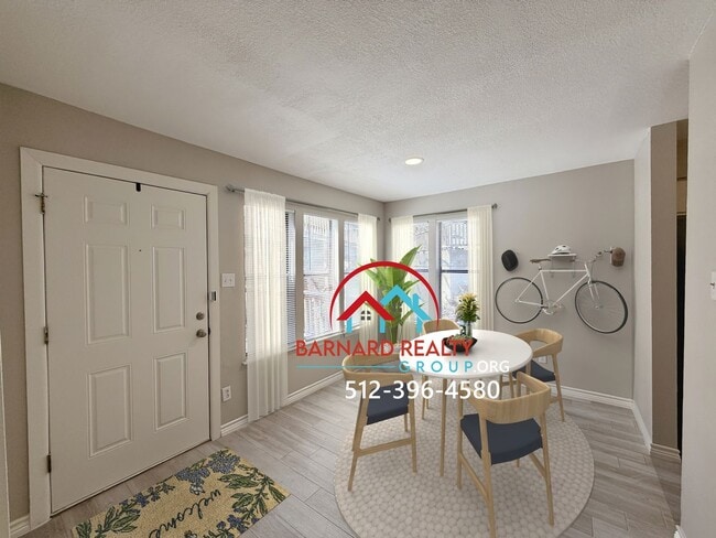 property at 402 N Fredericksburg St