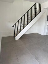 2291 W 53rd Pl in Hialeah, FL - Building Photo