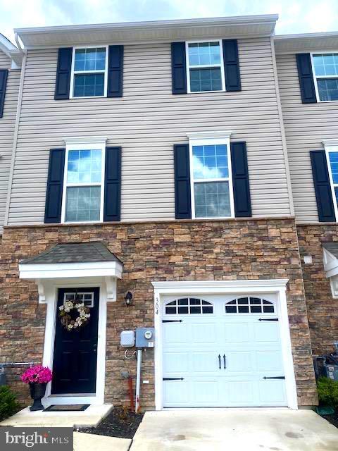 304 Pinnacle Pl