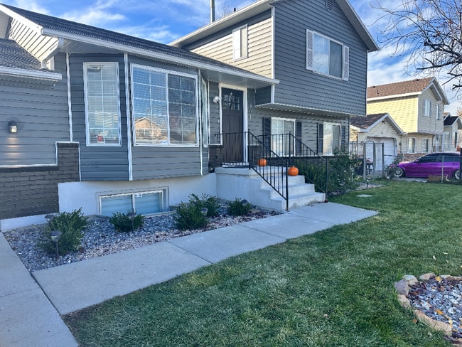 3461 Cannon Creek Cir in Salt Lake City, UT - Building Photo - Building Photo