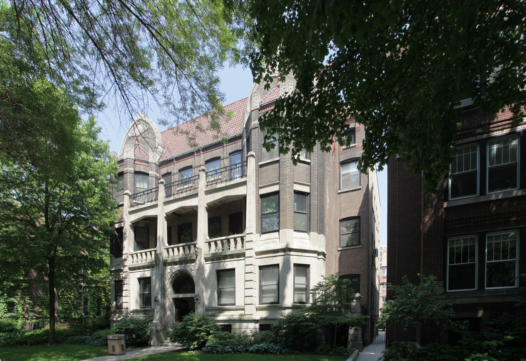 5451-5453 S Hyde Park Blvd in Chicago, IL - Building Photo