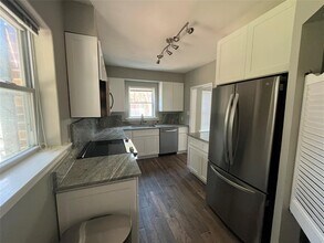401 W Saulnier St in Houston, TX - Building Photo - Building Photo