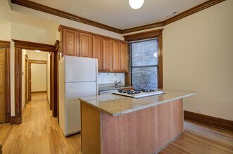 713 W Wrightwood Ave in Chicago, IL - Building Photo - Building Photo