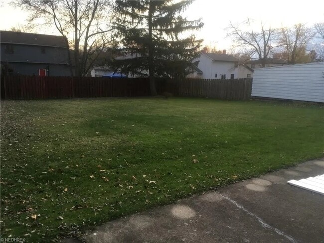 16300 Corkhill Rd in Maple Heights, OH - Building Photo - Building Photo