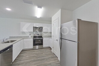 150 Snedeker St in Port Charlotte, FL - Building Photo - Building Photo