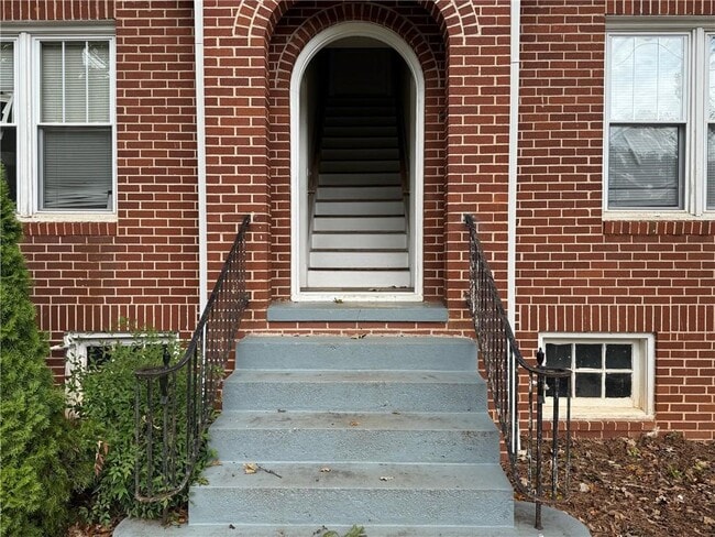 300 Forrest Ave in Gainesville, GA - Building Photo - Building Photo