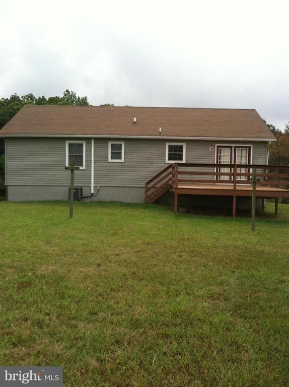 209 Lakeside Dr in Stephens City, VA - Building Photo - Building Photo