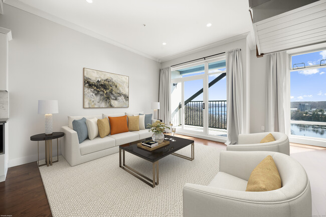 property at 586 W Thames St