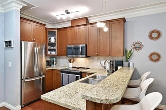 32729-32729 Garibaldi Dr in Abbotsford, BC - Building Photo - Building Photo