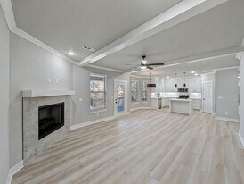 14 Pickering Dr in Bella Vista, AR - Building Photo