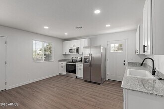 336 S 98th St in Mesa, AZ - Building Photo - Building Photo