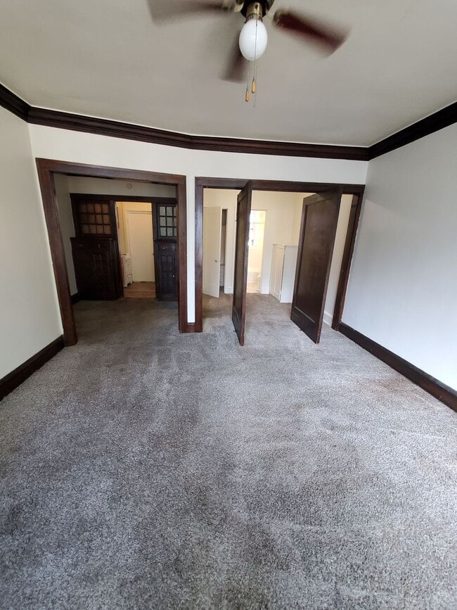 831 College Ave