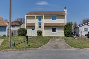 3808 Sugar Creek Cir in Portsmouth, VA - Building Photo