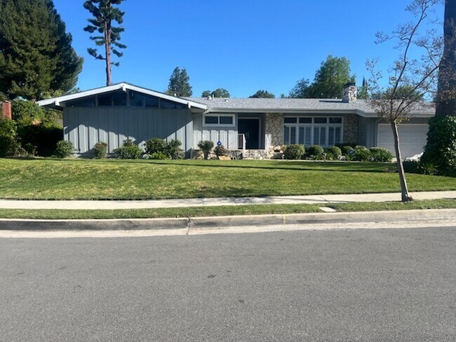 18836 La Amistad Pl in Los Angeles, CA - Building Photo - Building Photo