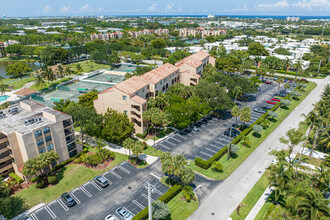 Delray Racquet Club in Delray Beach, FL - Building Photo - Building Photo