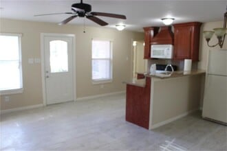 19708 Oaka Ct in Porter, TX - Building Photo - Building Photo