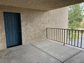 1023 Vista Del Cerro Dr in Corona, CA - Building Photo - Building Photo