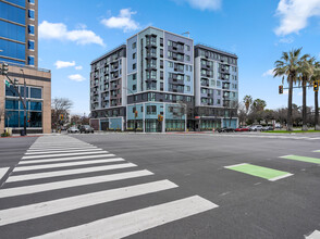 Arya in San Jose, CA - Foto de edificio - Building Photo