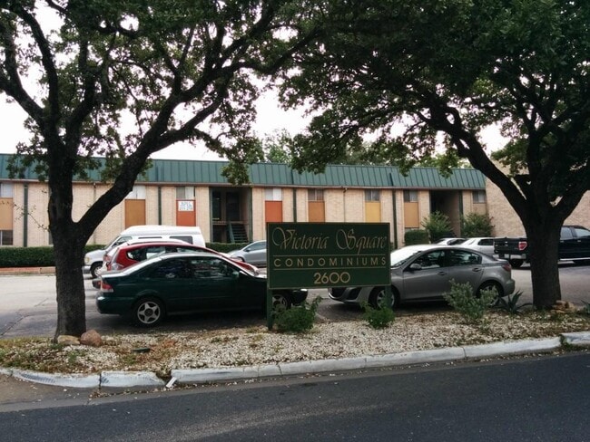 property at 2600 Penny Ln