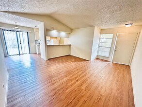 12504 Tree Line Dr in Austin, TX - Building Photo - Building Photo