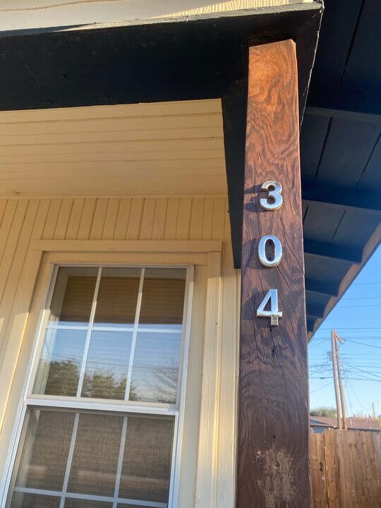 304 E 31st St, Unit 304 in Odessa, TX - Building Photo