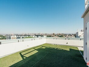 1828 1/2 S. Redondo Blvd in Los Angeles, CA - Building Photo - Building Photo