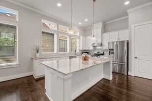 5725 Darling St in Houston, TX - Building Photo