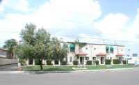 Garden View Villas in Phoenix, AZ - Foto de edificio - Building Photo