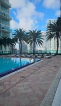 31 SE 5th St, Unit 3819 in Miami, FL - Building Photo - Building Photo
