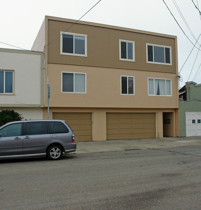 4211 Moraga St in San Francisco, CA - Foto de edificio