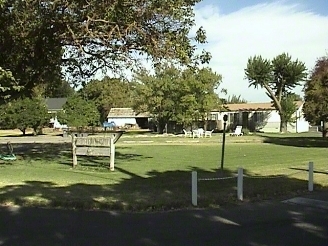 Robin Hood Mobile Home Park in Hood, CA - Building Photo