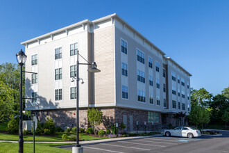 The Green at Garvies Point in Glen Cove, NY - Building Photo - Building Photo