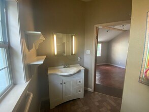 3300 Lafayette Ave in Austin, TX - Building Photo - Building Photo