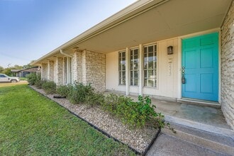 5313 Basswood Ln in Austin, TX - Building Photo - Building Photo