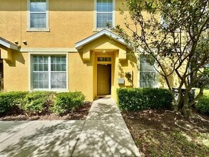 6713 Breezy Palm Dr in Riverview, FL - Building Photo - Building Photo