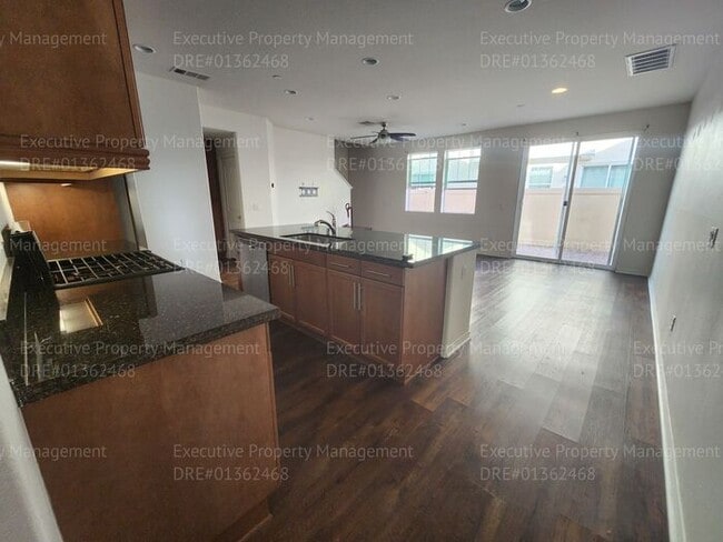 22074 Barrington Way in Santa Clarita, CA - Building Photo - Building Photo