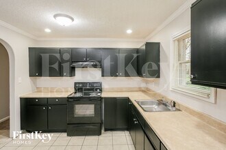 7414 E 30th St in Indianapolis, IN - Foto de edificio - Building Photo