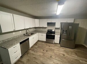 4302 Trent Rd in Huffman, TX - Building Photo - Building Photo